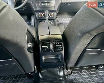 Белый Мерседес ГЛК-Класс, объемом двигателя 2.14 л и пробегом 195 тыс. км за 13999 $, фото 79 на Automoto.ua