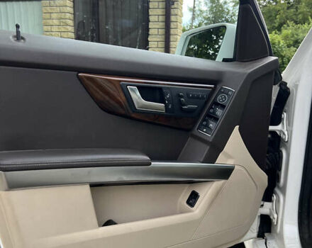 Мерседес ГЛК-Клас 2013 у Вінниці на Automoto.ua Білий Мерседес ГЛК-Клас, об'ємом двигуна 2.14 л та пробігом 230 тис. км за 19300 $, фото 9 на Automoto.ua