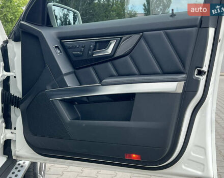 Белый Мерседес ГЛК-Класс, объемом двигателя 1.99 л и пробегом 114 тыс. км за 17200 $, фото 20 на Automoto.ua