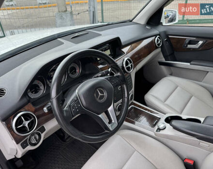 Белый Мерседес ГЛК-Класс, объемом двигателя 3.5 л и пробегом 251 тыс. км за 13990 $, фото 15 на Automoto.ua
