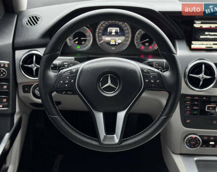 Белый Мерседес ГЛК-Класс, объемом двигателя 3.5 л и пробегом 227 тыс. км за 14650 $, фото 26 на Automoto.ua