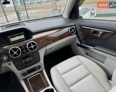 Белый Мерседес ГЛК-Класс, объемом двигателя 3.5 л и пробегом 251 тыс. км за 13990 $, фото 31 на Automoto.ua