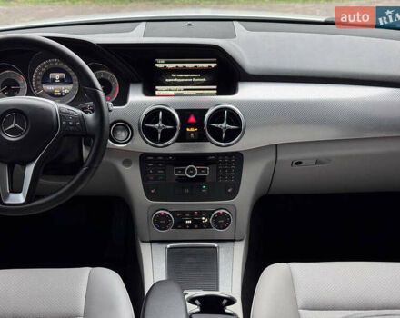 Белый Мерседес ГЛК-Класс, объемом двигателя 3.5 л и пробегом 227 тыс. км за 14650 $, фото 24 на Automoto.ua