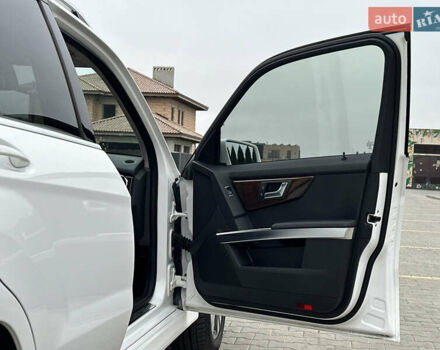 Белый Мерседес ГЛК-Класс, объемом двигателя 2.14 л и пробегом 170 тыс. км за 15500 $, фото 40 на Automoto.ua