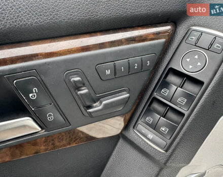 Белый Мерседес ГЛК-Класс, объемом двигателя 3.5 л и пробегом 251 тыс. км за 13990 $, фото 18 на Automoto.ua