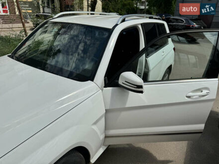 Мерседес ГЛК-Класс 2013 в Кривом Роге на Automoto.ua Белый Мерседес ГЛК-Класс, объемом двигателя 2.14 л и пробегом 106 тыс. км за 19500 $, фото 1 на Automoto.ua