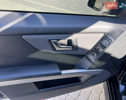 Мерседес ГЛК-Класс 2010 в Коломые на Automoto.ua Черный Мерседес ГЛК-Класс, объемом двигателя 2.14 л и пробегом 261 тыс. км за 11800 $, фото 18 на Automoto.ua