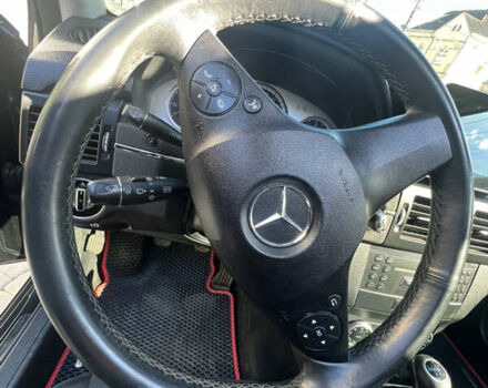 Мерседес ГЛК-Класс 2010 в Коломые на Automoto.ua Черный Мерседес ГЛК-Класс, объемом двигателя 2.14 л и пробегом 261 тыс. км за 11800 $, фото 22 на Automoto.ua