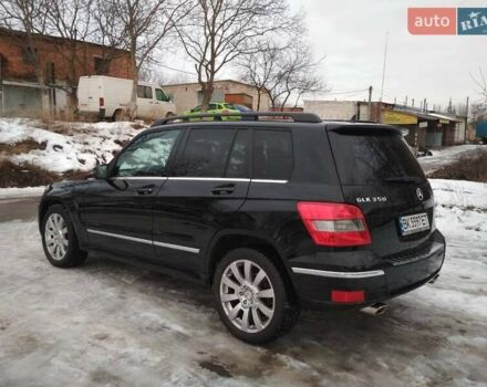 Мерседес ГЛК-Класс 2011 в Ровно на Automoto.ua Черный Мерседес ГЛК-Класс, объемом двигателя 3.5 л и пробегом 130 тыс. км за 14700 $, фото 5 на Automoto.ua