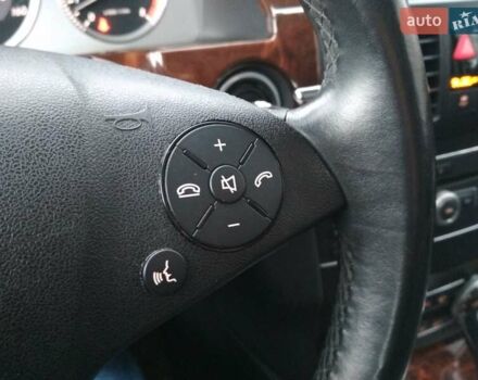 Мерседес ГЛК-Класс 2011 в Ровно на Automoto.ua Черный Мерседес ГЛК-Класс, объемом двигателя 3.5 л и пробегом 130 тыс. км за 14700 $, фото 28 на Automoto.ua