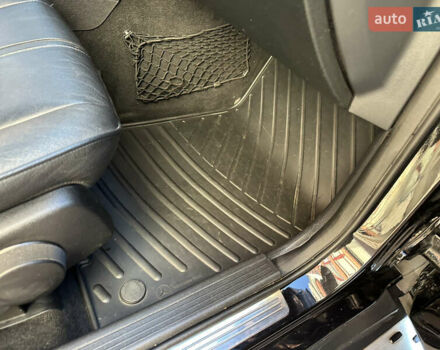 Черный Мерседес ГЛК-Класс, объемом двигателя 2.14 л и пробегом 280 тыс. км за 12650 $, фото 145 на Automoto.ua