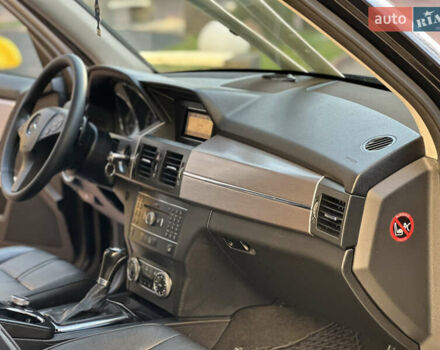 Черный Мерседес ГЛК-Класс, объемом двигателя 2.14 л и пробегом 280 тыс. км за 12650 $, фото 149 на Automoto.ua