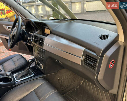 Черный Мерседес ГЛК-Класс, объемом двигателя 2.14 л и пробегом 280 тыс. км за 12650 $, фото 144 на Automoto.ua