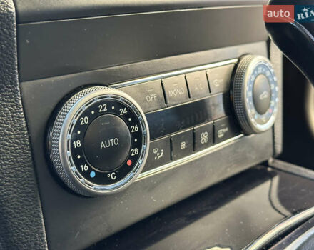 Черный Мерседес ГЛК-Класс, объемом двигателя 2.14 л и пробегом 280 тыс. км за 12650 $, фото 109 на Automoto.ua