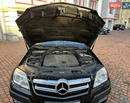 Черный Мерседес ГЛК-Класс, объемом двигателя 2.14 л и пробегом 280 тыс. км за 12650 $, фото 185 на Automoto.ua