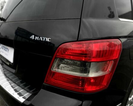 Черный Мерседес ГЛК-Класс, объемом двигателя 3.5 л и пробегом 216 тыс. км за 12700 $, фото 9 на Automoto.ua