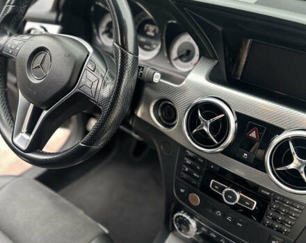 Чорний Мерседес ГЛК-Клас, об'ємом двигуна 2.14 л та пробігом 245 тис. км за 20500 $, фото 11 на Automoto.ua