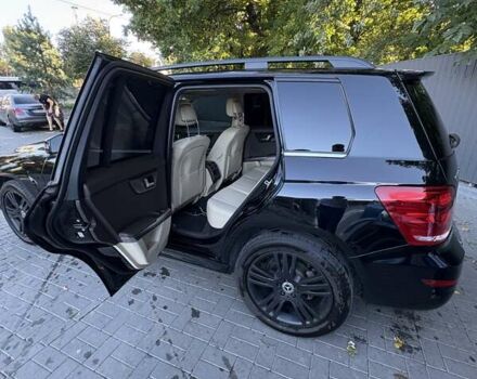 Мерседес ГЛК-Класс 2013 в Хмельницком на Automoto.ua Черный Мерседес ГЛК-Класс, объемом двигателя 3.5 л и пробегом 163 тыс. км за 23000 $, фото 3 на Automoto.ua