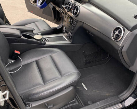 Чорний Мерседес ГЛК-Клас, об'ємом двигуна 2.14 л та пробігом 254 тис. км за 16000 $, фото 13 на Automoto.ua