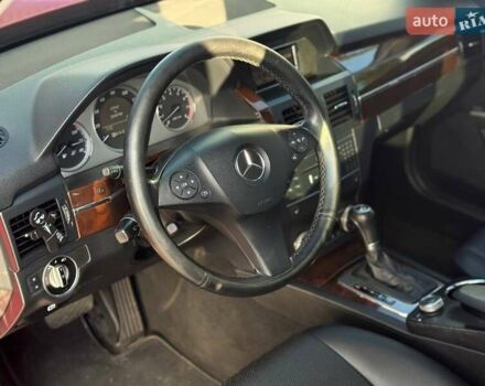 Красный Мерседес ГЛК-Класс, объемом двигателя 3.5 л и пробегом 224 тыс. км за 13999 $, фото 7 на Automoto.ua