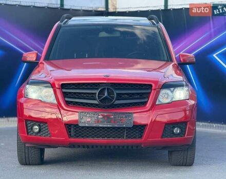 Красный Мерседес ГЛК-Класс, объемом двигателя 3.5 л и пробегом 224 тыс. км за 13999 $, фото 2 на Automoto.ua