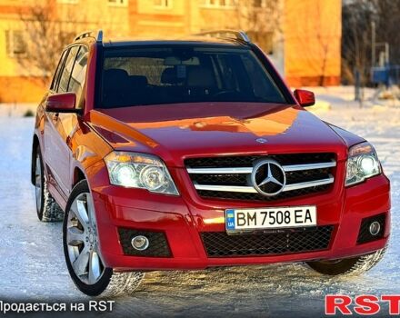 Красный Мерседес ГЛК-Класс, объемом двигателя 3.5 л и пробегом 220 тыс. км за 14400 $, фото 1 на Automoto.ua