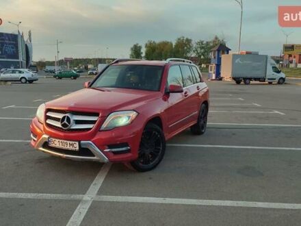 Мерседес ГЛК-Класс 2013 в Киеве на Automoto.ua Красный Мерседес ГЛК-Класс, объемом двигателя 2.14 л и пробегом 240 тыс. км за 12000 $, фото 1 на Automoto.ua