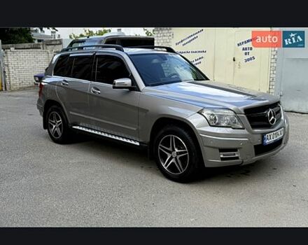 Сірий Мерседес ГЛК-Клас, об'ємом двигуна 3 л та пробігом 280 тис. км за 11500 $, фото 2 на Automoto.ua