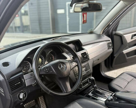 Сірий Мерседес ГЛК-Клас, об'ємом двигуна 3 л та пробігом 268 тис. км за 12900 $, фото 9 на Automoto.ua