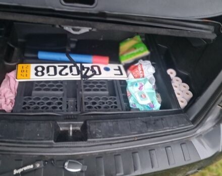 Серый Мерседес ГЛК-Класс, объемом двигателя 2.1 л и пробегом 250 тыс. км за 15000 $, фото 3 на Automoto.ua