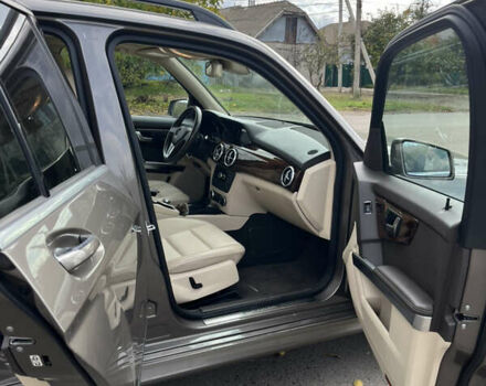 Мерседес ГЛК-Класс 2015 в Измаиле на Automoto.ua Серый Мерседес ГЛК-Класс, объемом двигателя 2.14 л и пробегом 130 тыс. км за 23000 $, фото 8 на Automoto.ua