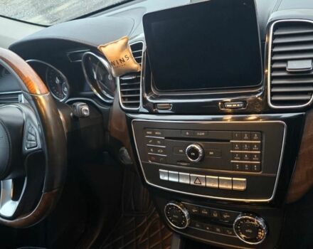 Чорний Мерседес ГЛС 350, об'ємом двигуна 3 л та пробігом 260 тис. км за 32000 $, фото 12 на Automoto.ua