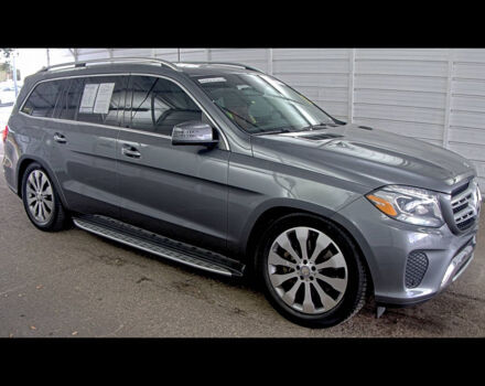 Сірий Мерседес GLS 450, об'ємом двигуна 3 л та пробігом 216 тис. км за 22000 $, фото 2 на Automoto.ua