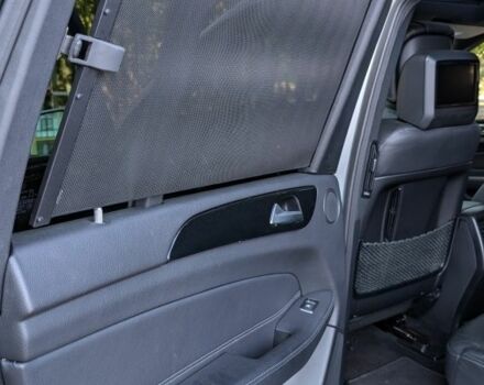 Серый Мерседес GLS 450, объемом двигателя 3 л и пробегом 68 тыс. км за 36900 $, фото 10 на Automoto.ua