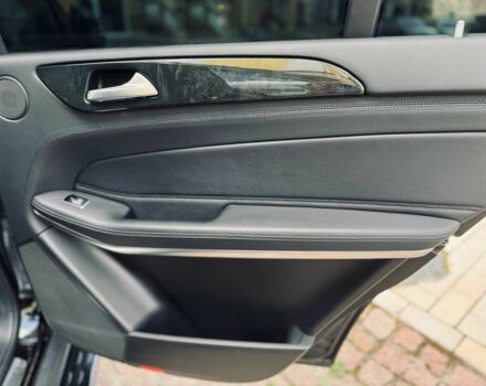 Чорний Мерседес ГЛС 500, об'ємом двигуна 4.7 л та пробігом 264 тис. км за 42000 $, фото 15 на Automoto.ua