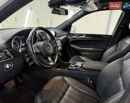 Белый Мерседес ГЛС-Класс, объемом двигателя 3 л и пробегом 150 тыс. км за 27100 $, фото 21 на Automoto.ua