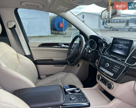 Белый Мерседес ГЛС-Класс, объемом двигателя 3 л и пробегом 165 тыс. км за 32000 $, фото 15 на Automoto.ua