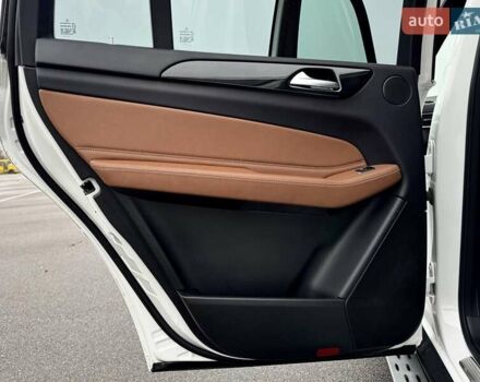 Белый Мерседес ГЛС-Класс, объемом двигателя 2.99 л и пробегом 196 тыс. км за 38800 $, фото 22 на Automoto.ua