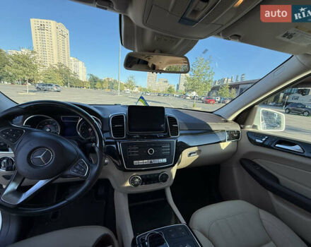 Белый Мерседес ГЛС-Класс, объемом двигателя 3 л и пробегом 137 тыс. км за 39999 $, фото 15 на Automoto.ua