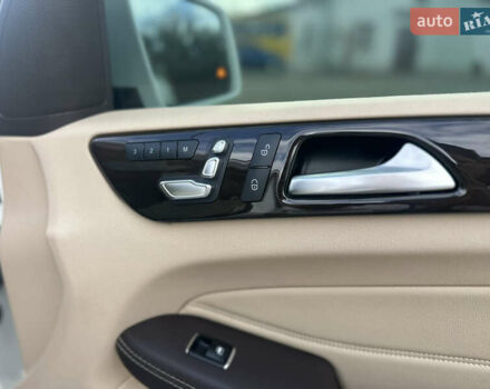 Белый Мерседес ГЛС-Класс, объемом двигателя 3 л и пробегом 165 тыс. км за 32000 $, фото 14 на Automoto.ua