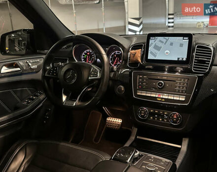 Мерседес ГЛС-Класс 2016 у Києві на Automoto.ua Білий Мерседес ГЛС-Класс, об'ємом двигуна 5.46 л та пробігом 165 тис. км за 43000 $, фото 16 на Automoto.ua