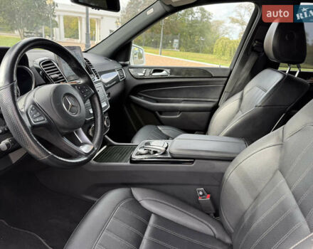 Білий Мерседес ГЛС-Класс, об'ємом двигуна 3 л та пробігом 148 тис. км за 27700 $, фото 31 на Automoto.ua