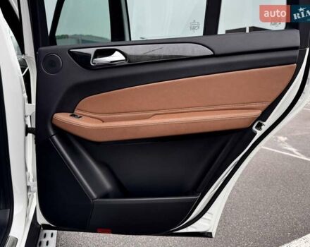 Белый Мерседес ГЛС-Класс, объемом двигателя 2.99 л и пробегом 196 тыс. км за 38800 $, фото 24 на Automoto.ua