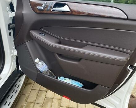 Белый Мерседес ГЛС-Класс, объемом двигателя 3 л и пробегом 200 тыс. км за 45000 $, фото 14 на Automoto.ua