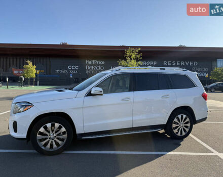 Белый Мерседес ГЛС-Класс, объемом двигателя 3 л и пробегом 137 тыс. км за 39999 $, фото 1 на Automoto.ua