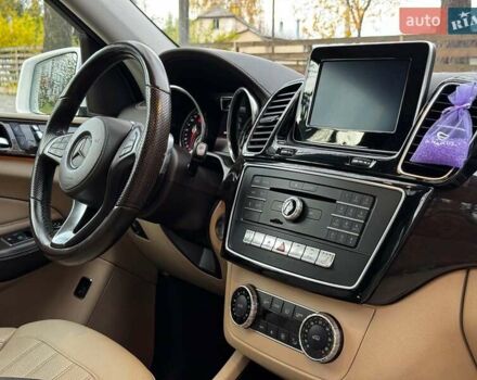 Белый Мерседес ГЛС-Класс, объемом двигателя 3 л и пробегом 146 тыс. км за 37490 $, фото 23 на Automoto.ua