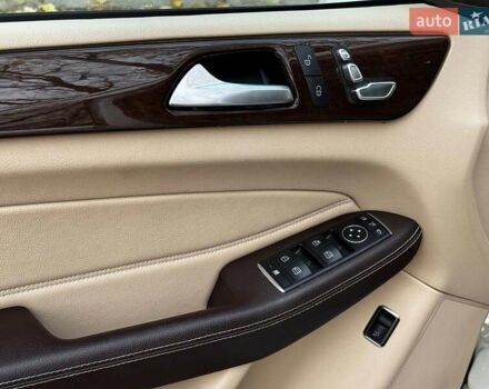 Белый Мерседес ГЛС-Класс, объемом двигателя 3 л и пробегом 146 тыс. км за 37490 $, фото 15 на Automoto.ua