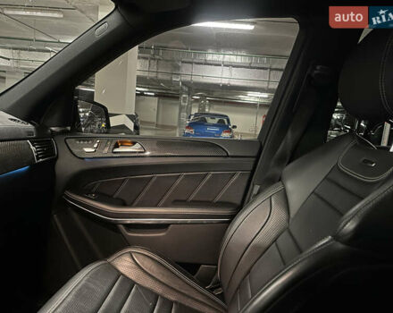 Мерседес ГЛС-Класс 2016 у Києві на Automoto.ua Білий Мерседес ГЛС-Класс, об'ємом двигуна 5.46 л та пробігом 165 тис. км за 43000 $, фото 25 на Automoto.ua
