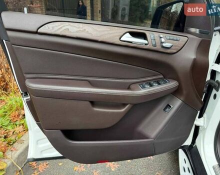 Белый Мерседес ГЛС-Класс, объемом двигателя 3 л и пробегом 80 тыс. км за 35990 $, фото 11 на Automoto.ua