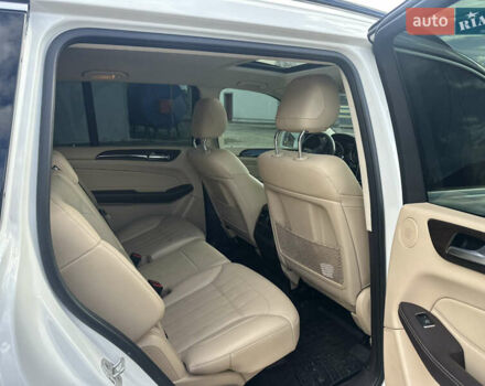 Белый Мерседес ГЛС-Класс, объемом двигателя 3 л и пробегом 165 тыс. км за 32000 $, фото 16 на Automoto.ua